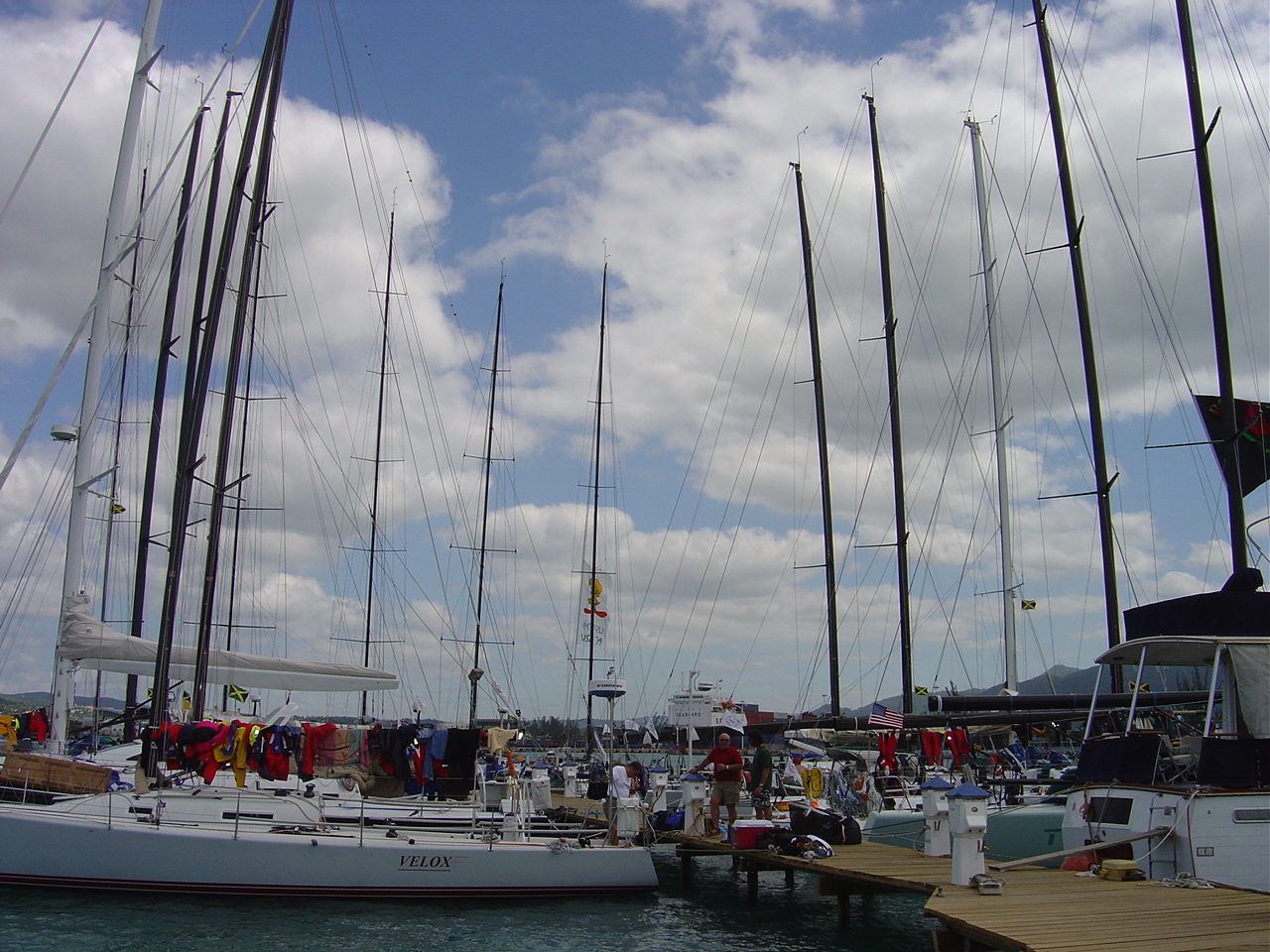 Montego Bay Yacht Club (584KB)